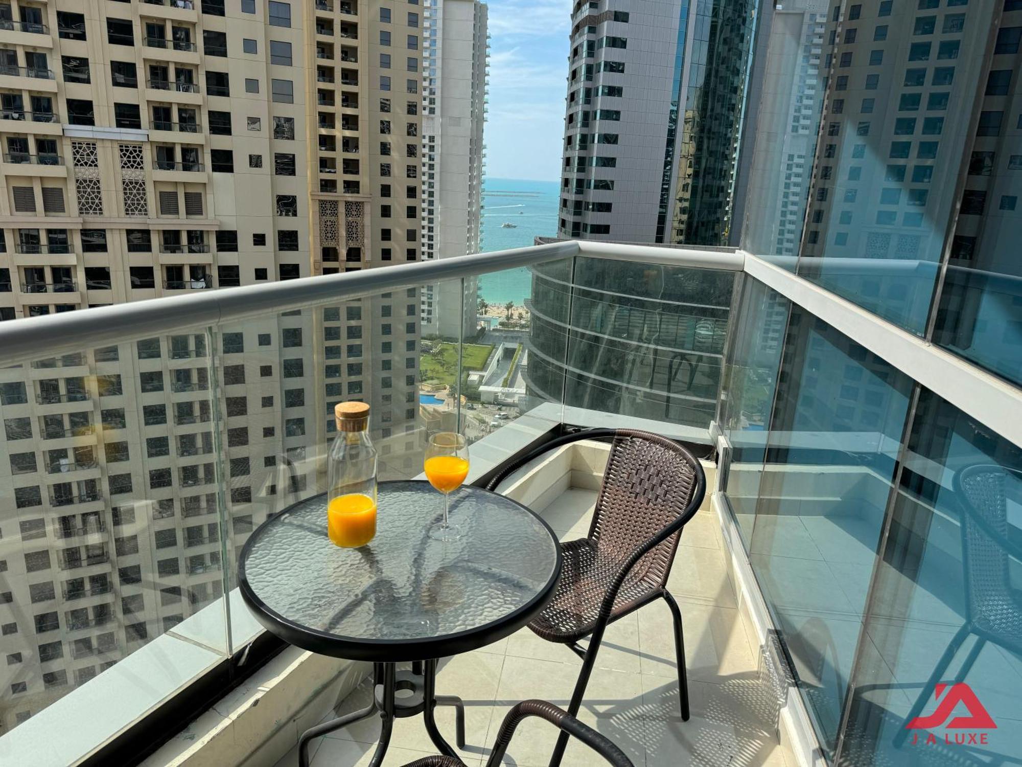 Elegant Marina & Sea View Studio In Bay Central Tower, Marina With Modern Gym & Pool, Steps To Jbr Beach & Metro Dubai