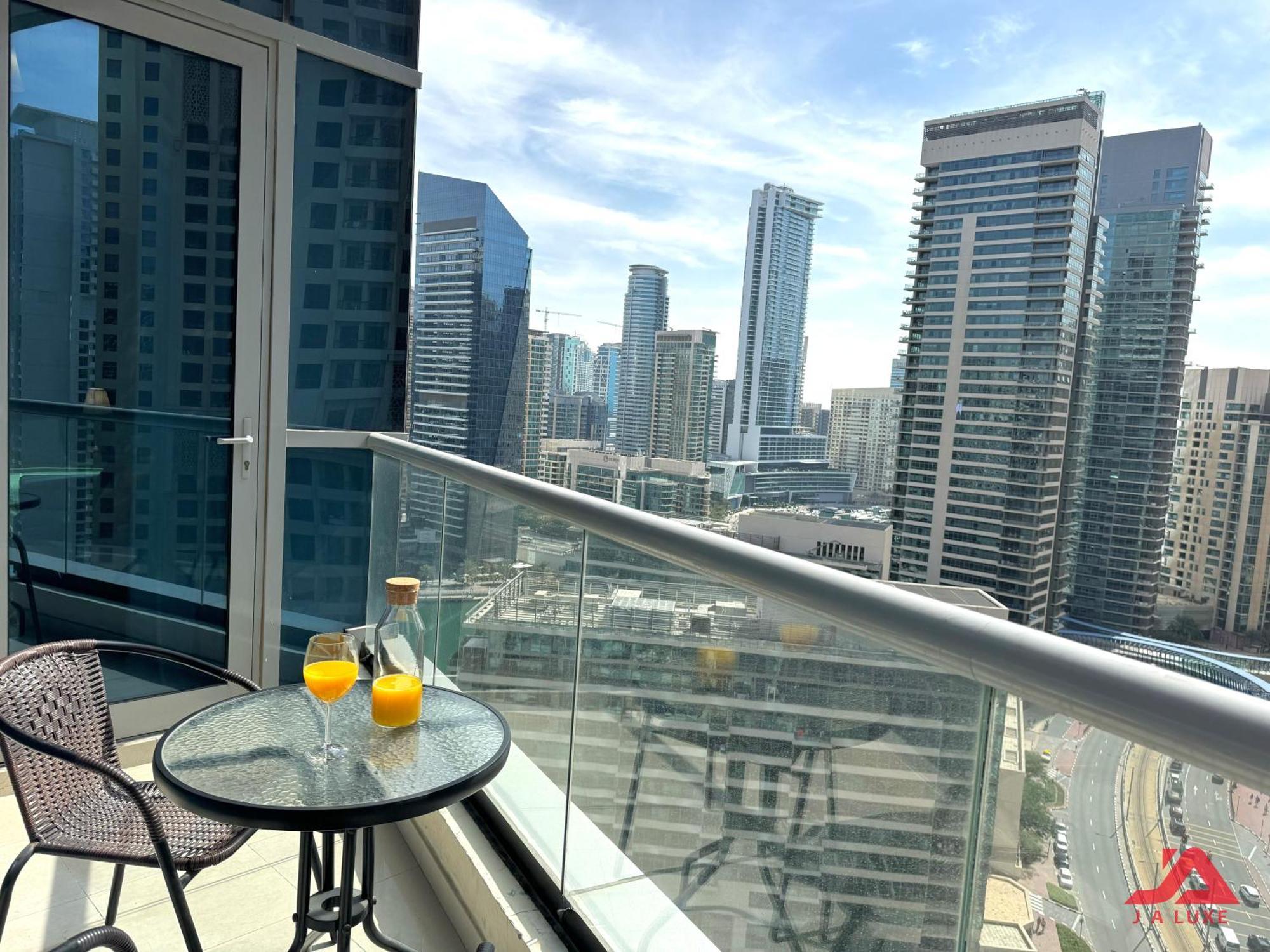 Elegant Marina & Sea View Studio In Bay Central Tower, Marina With Modern Gym & Pool, Steps To Jbr Beach & Metro Dubai