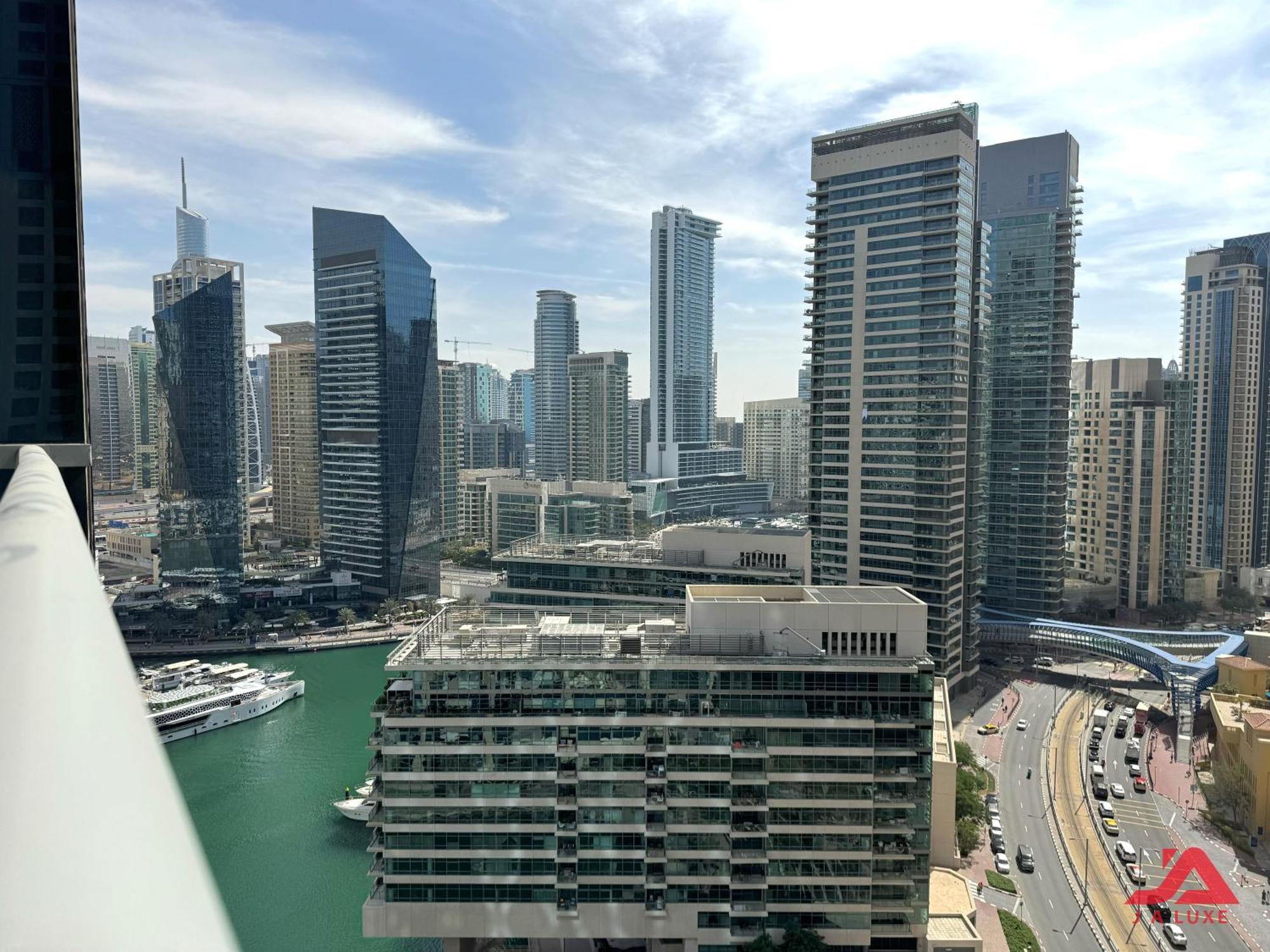 Elegant Marina & Sea View Studio In Bay Central Tower, Marina With Modern Gym & Pool, Steps To Jbr Beach & Metro Apartment *