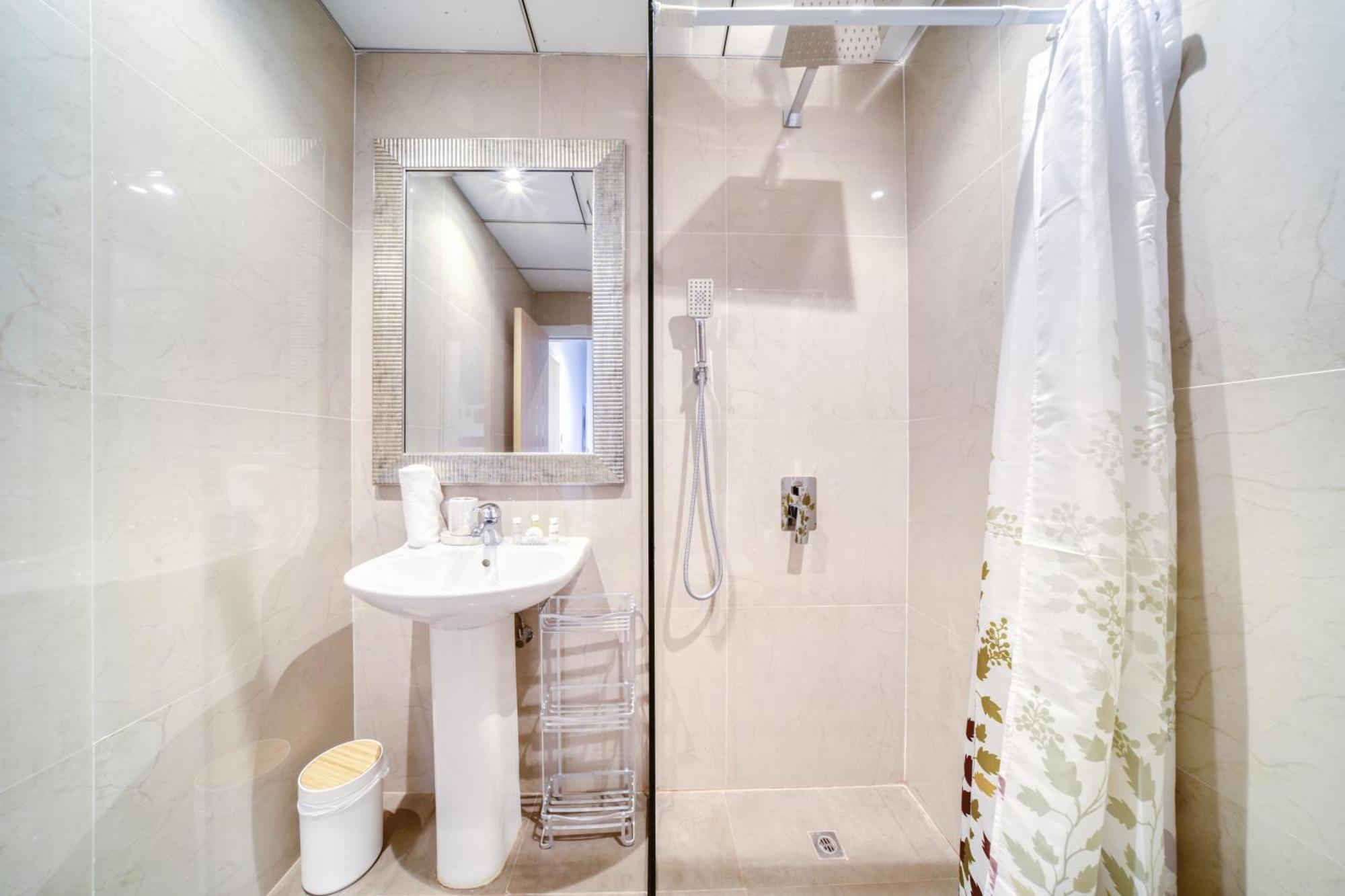 New! Sea View Luxurious 4 Bedroom Duplex