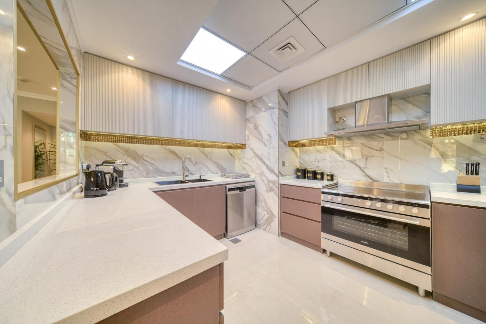 New! Sea View Luxurious 4 Bedroom Duplex Dubai