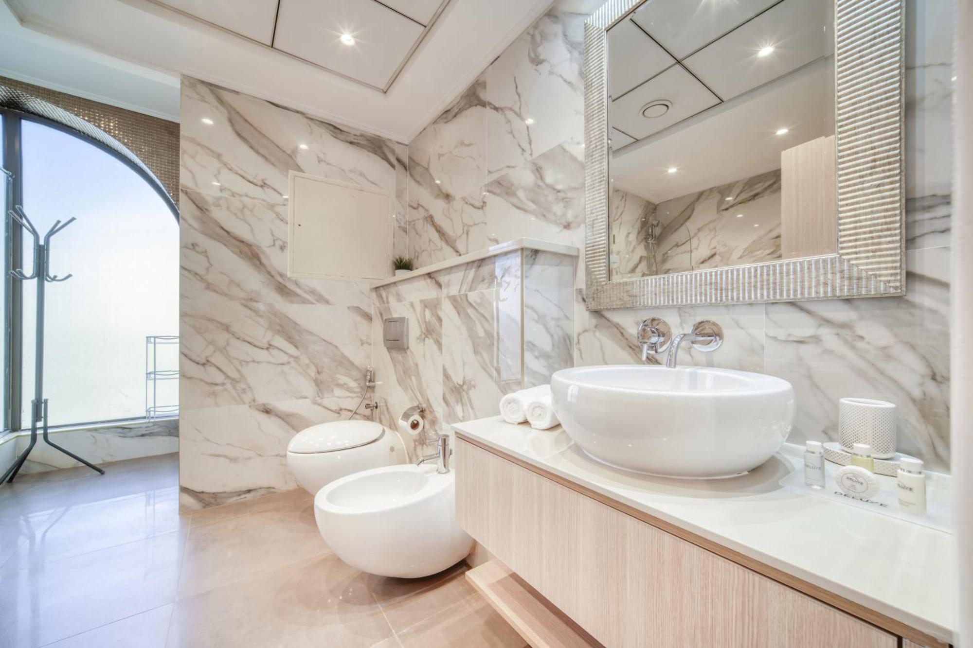 New! Sea View Luxurious 4 Bedroom Duplex Apartment