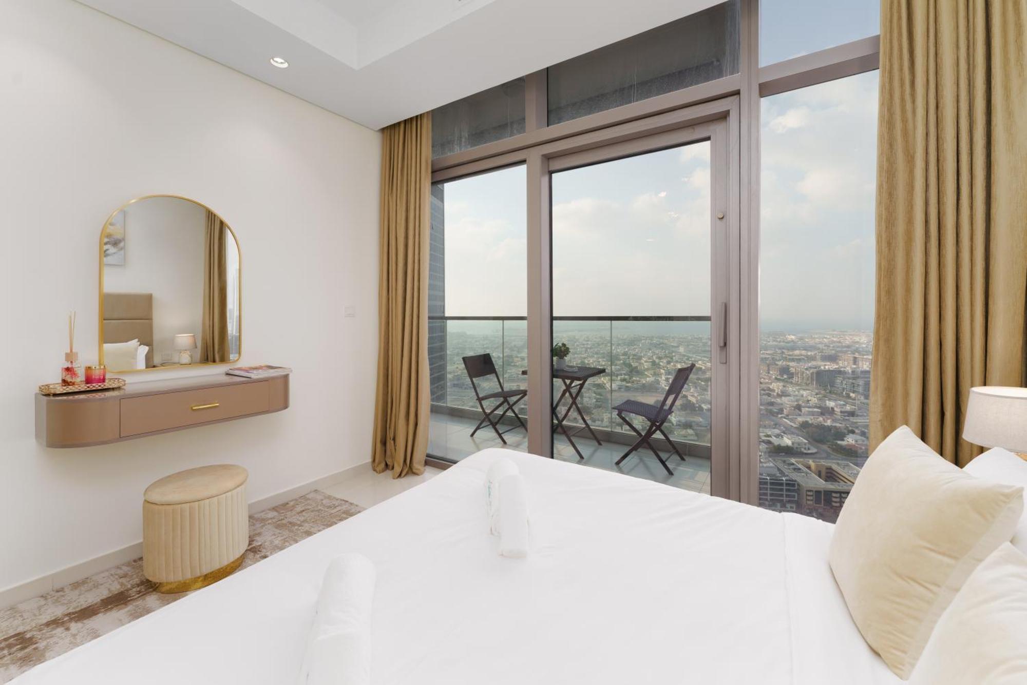 Apartment Experience Opulent Living At Paramount Midtown *