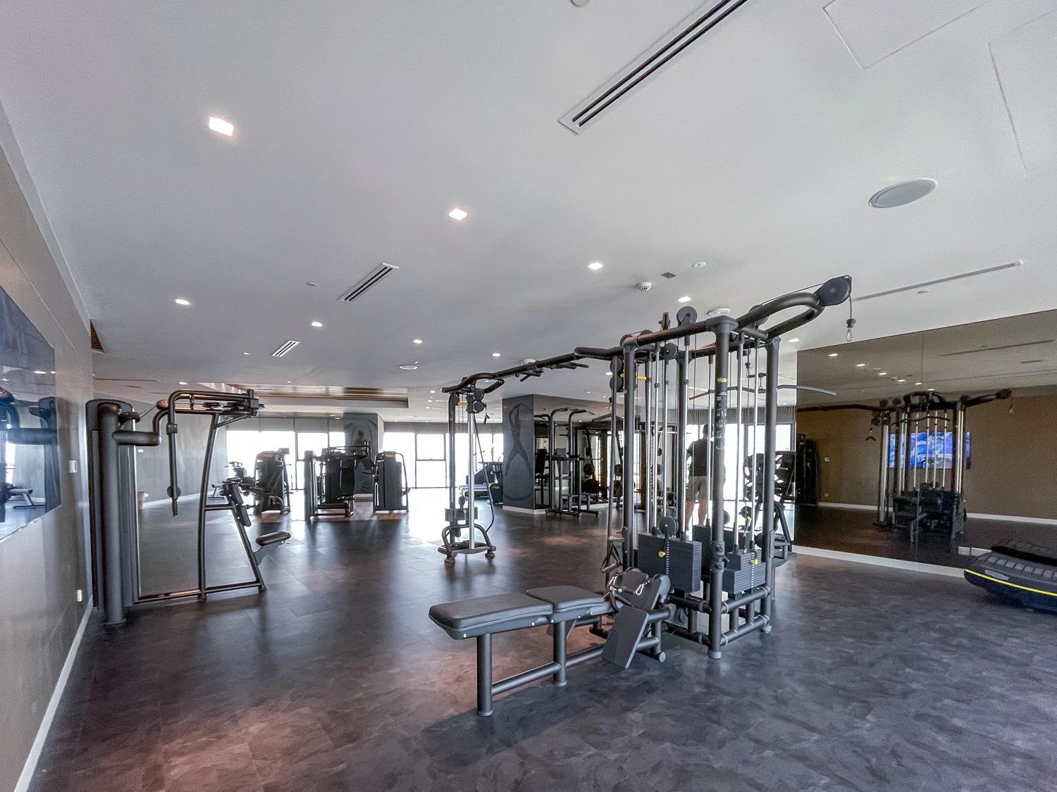 Apartment Experience Opulent Living At Paramount Midtown