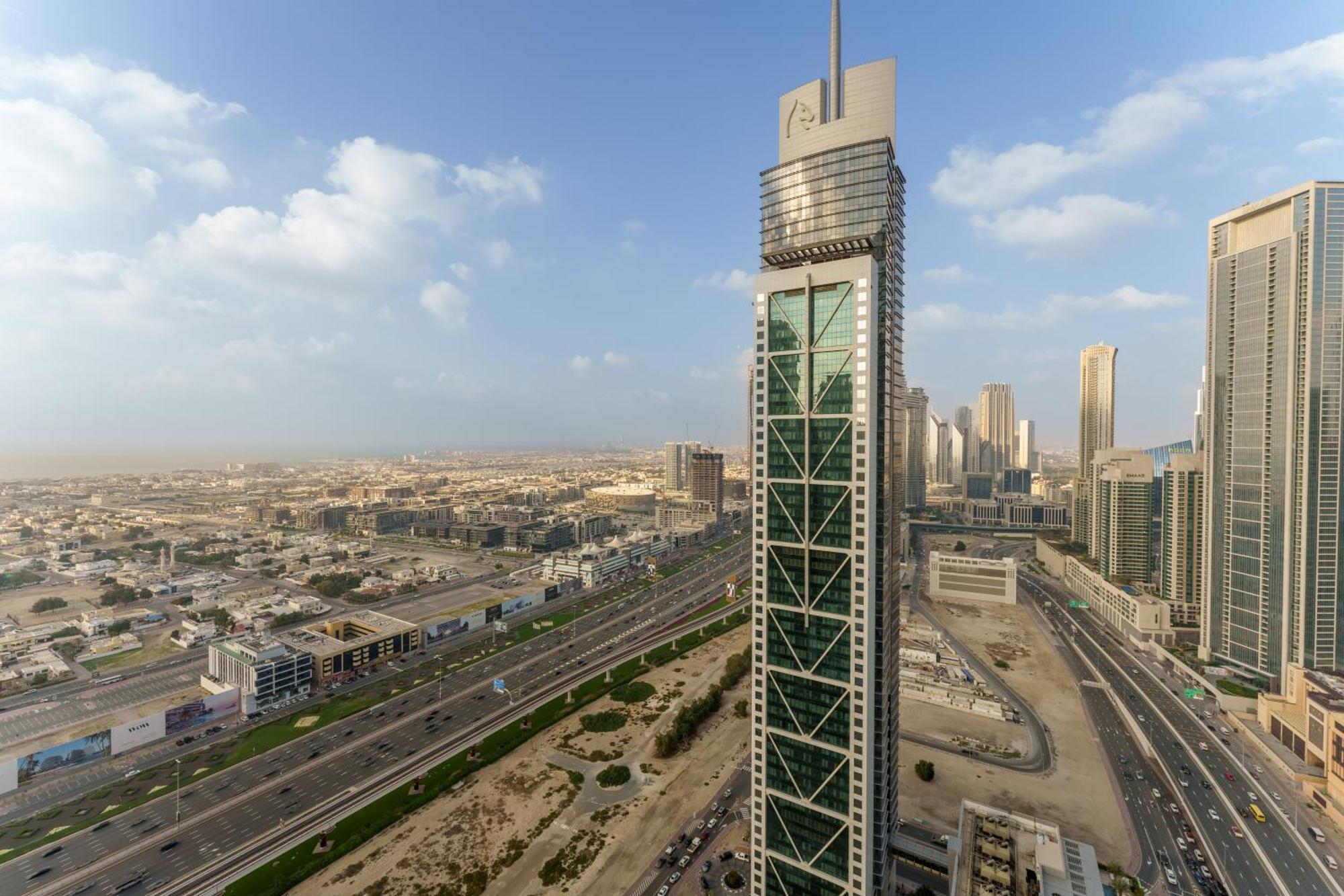 Experience Opulent Living At Paramount Midtown * Dubai