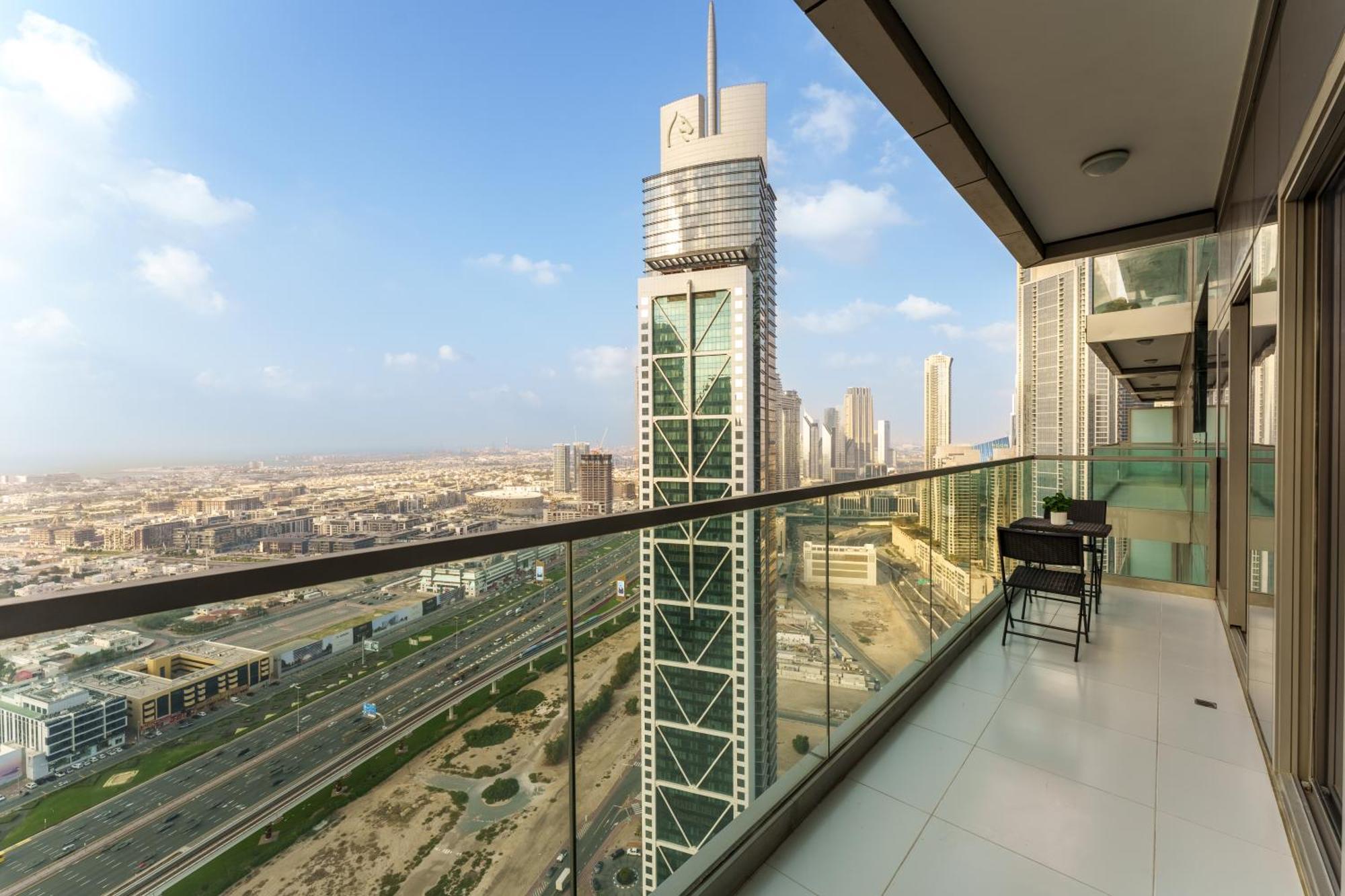 Apartment Experience Opulent Living At Paramount Midtown *