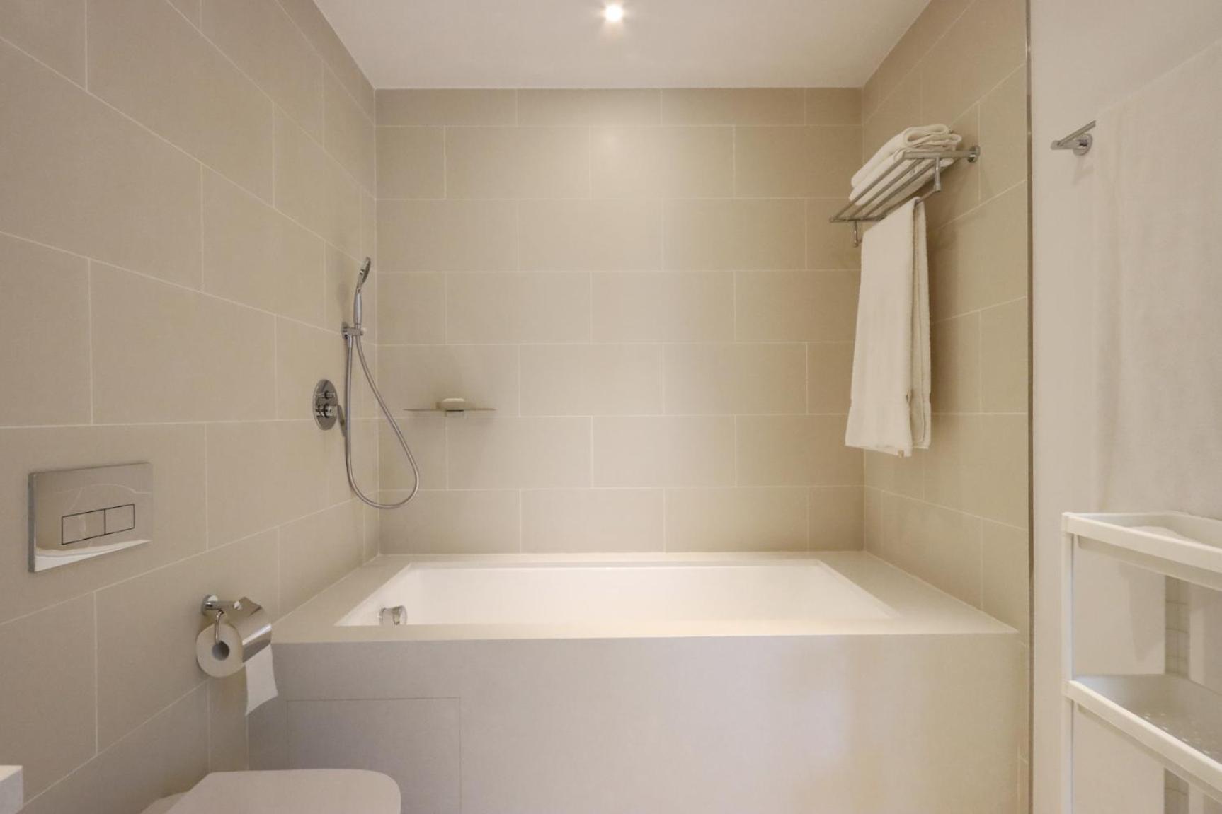 Livbnb - 3br Heaven With Sea, Sunset View In Vida Dubai