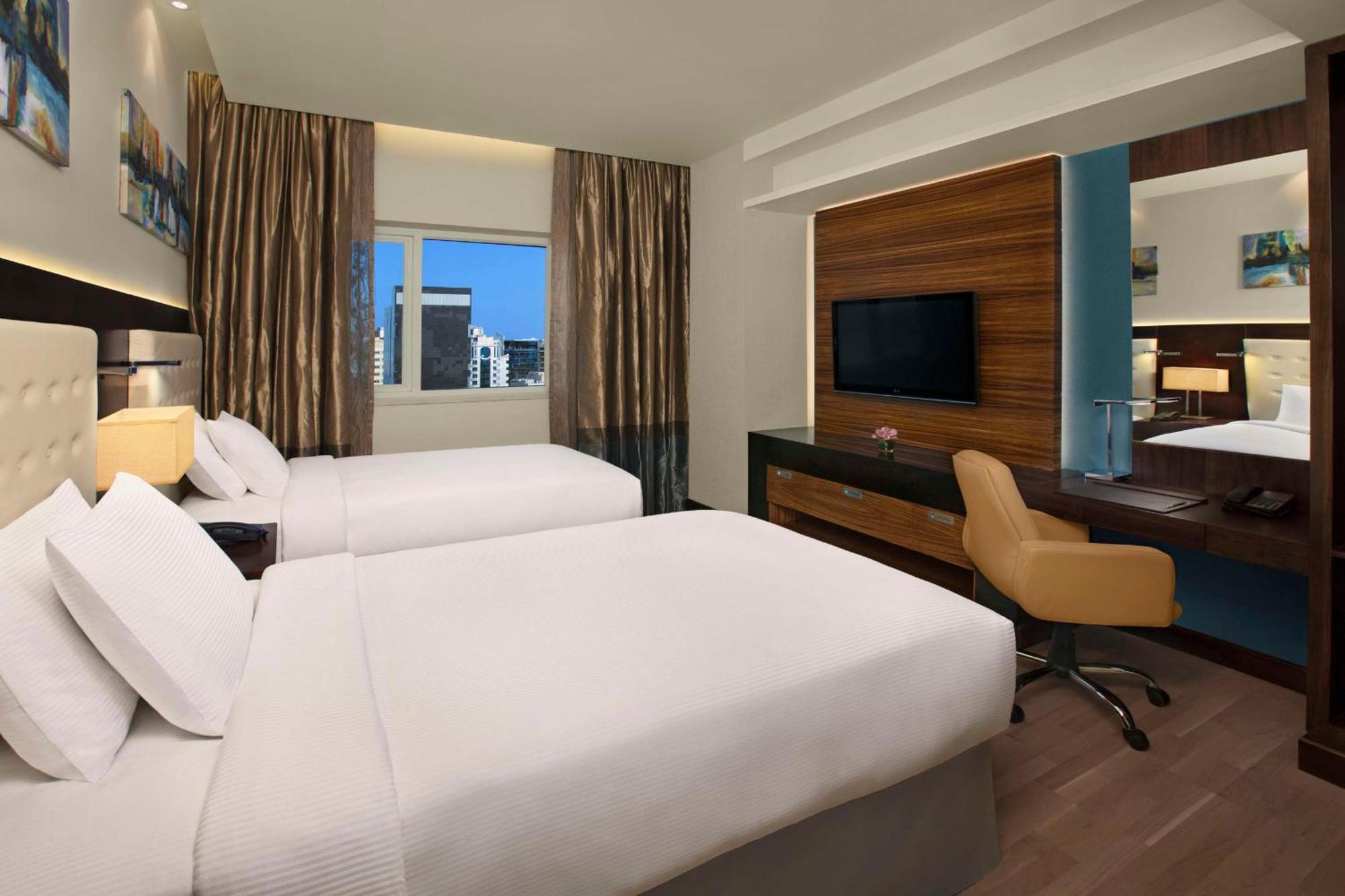 Doubletree By Hilton And Residences - Al Barsha 4* Dubai