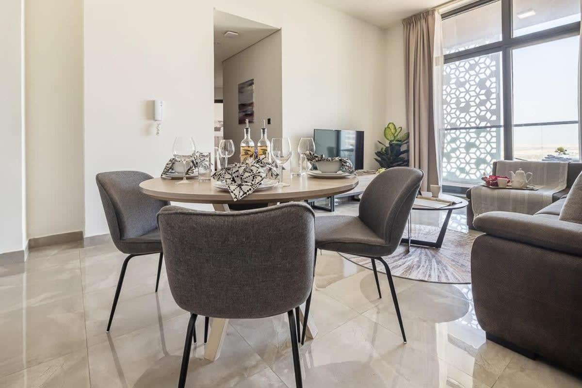 Frank Porter - Majestique 2 Apartment Dubai