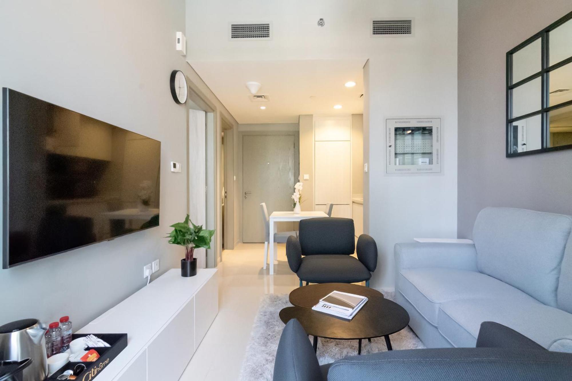 Apartment Citihome -1br With Balcony & Pool View In Zada Tower Dubai