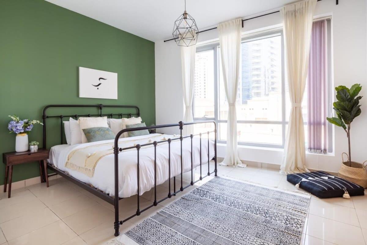 Frank Porter - Blakely Tower Dubai