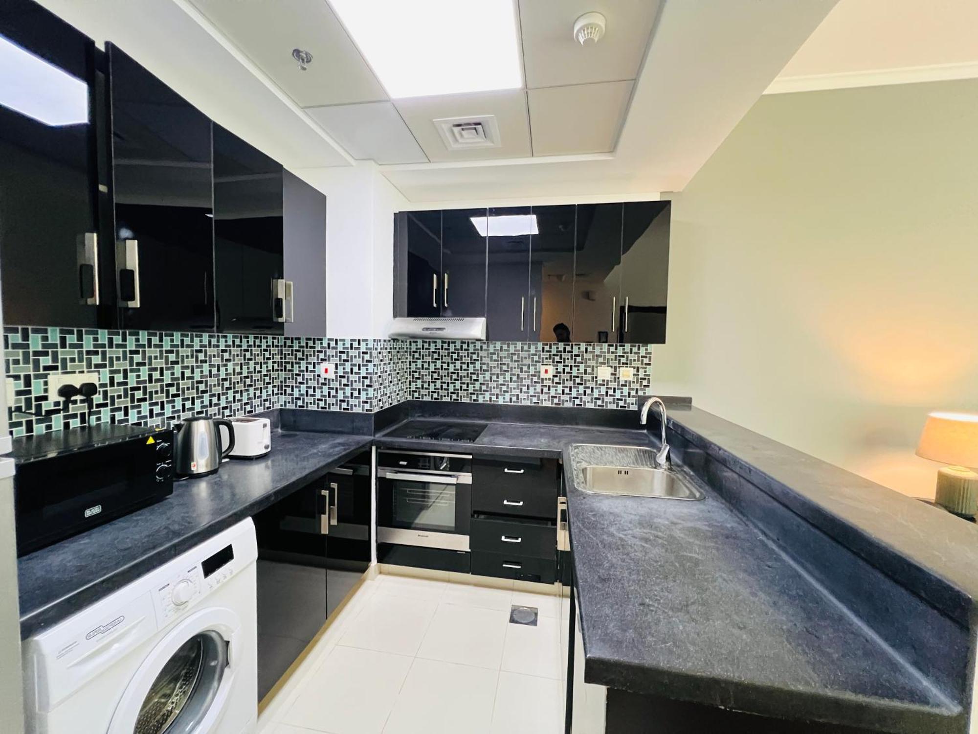 Apartment 1 Bedroom Flat, Luxury Amenities, Near Jbr & Club With Free Parking In Jbr