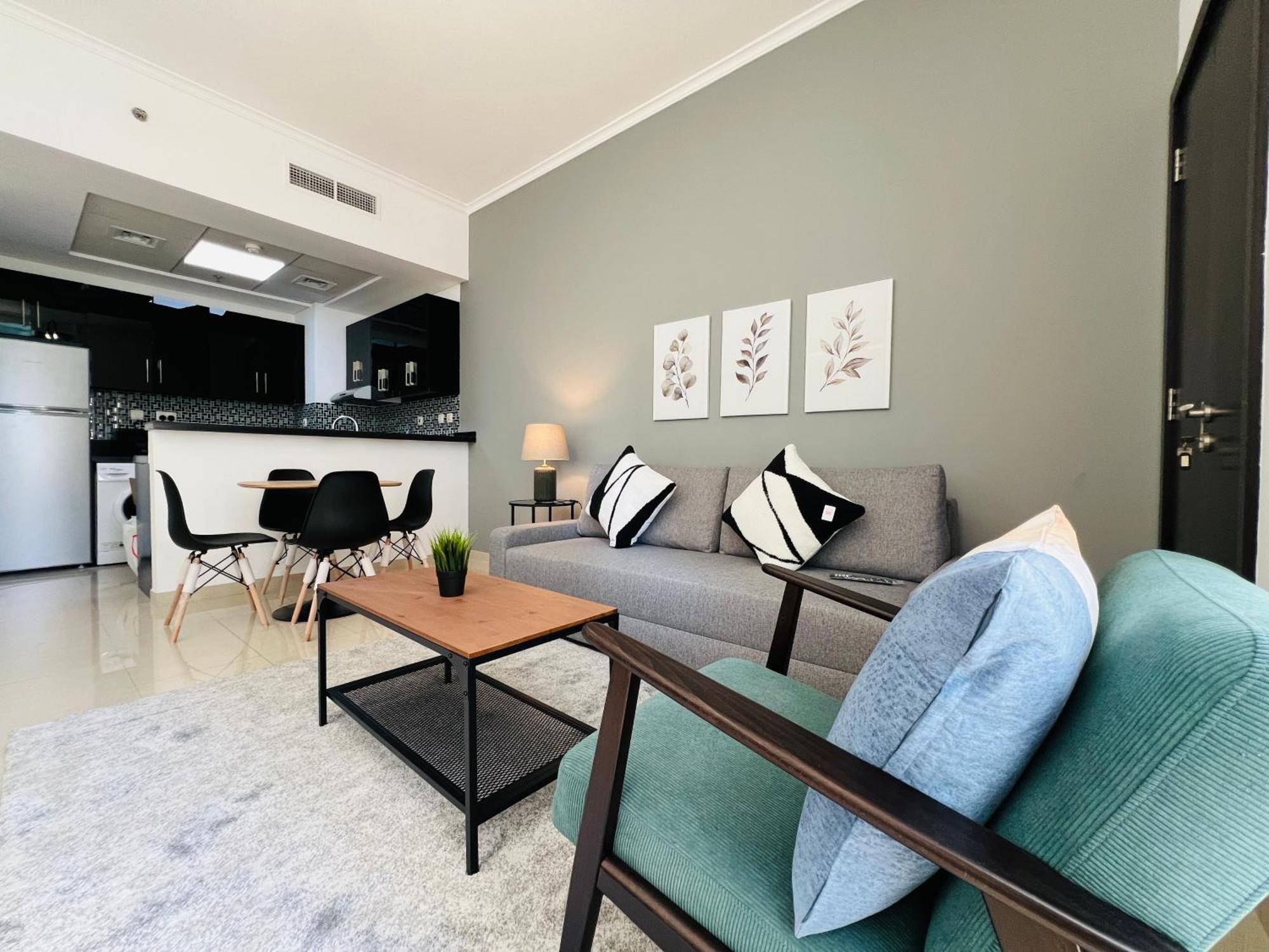 1 Bedroom Flat, Luxury Amenities, Near Jbr & Club With Free Parking In Jbr Apartment