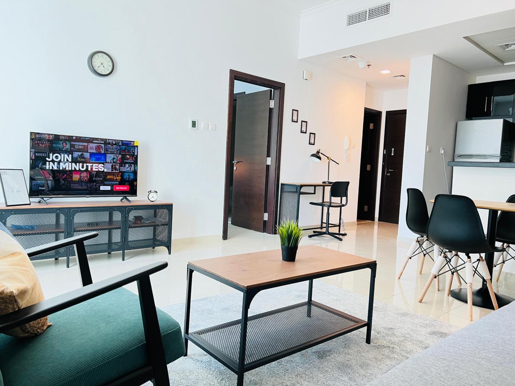1 Bedroom Flat, Luxury Amenities, Near Jbr & Club With Free Parking In Jbr Dubai