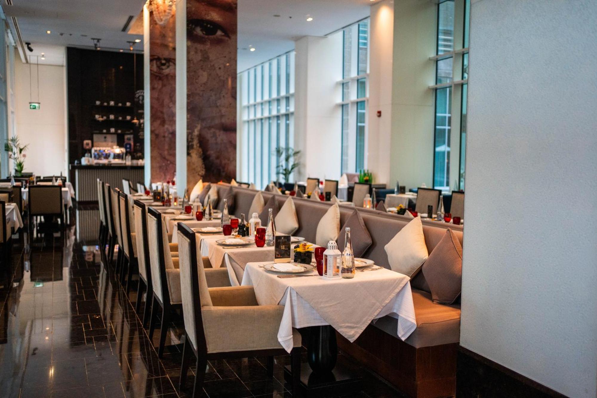 Ritz Carlton Difc Downtown Hotel