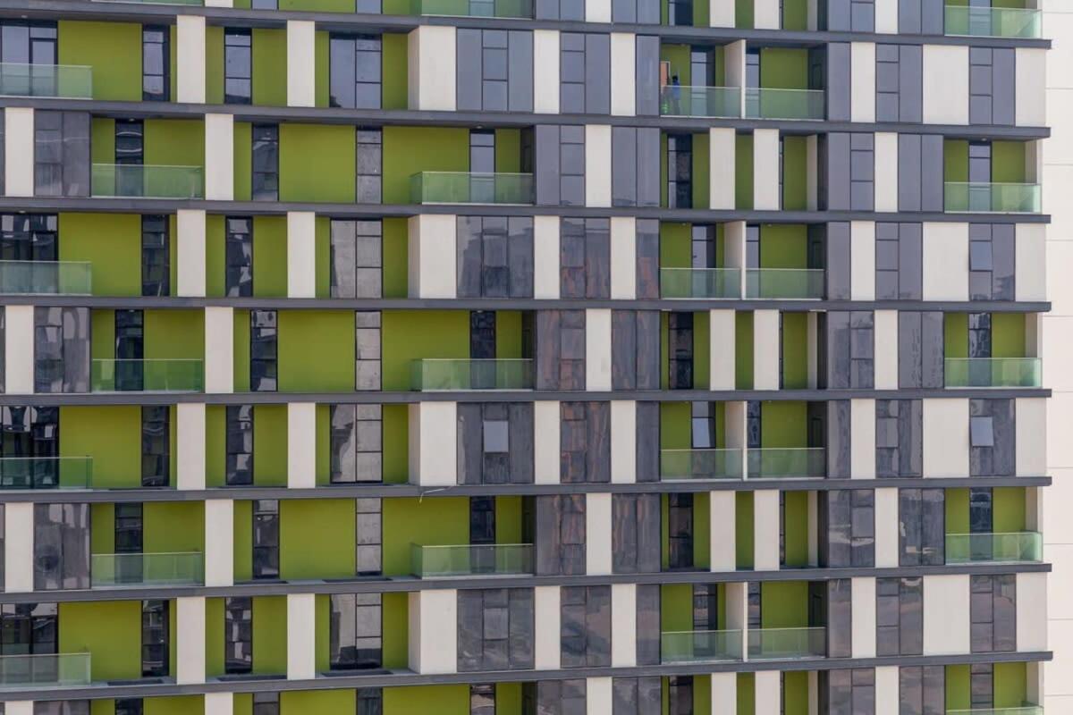 Frank Porter - The Pulse Residences Daire