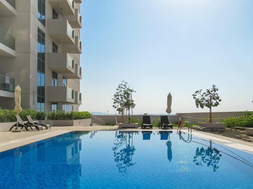 Apartment Frank Porter - Azizi Aura *