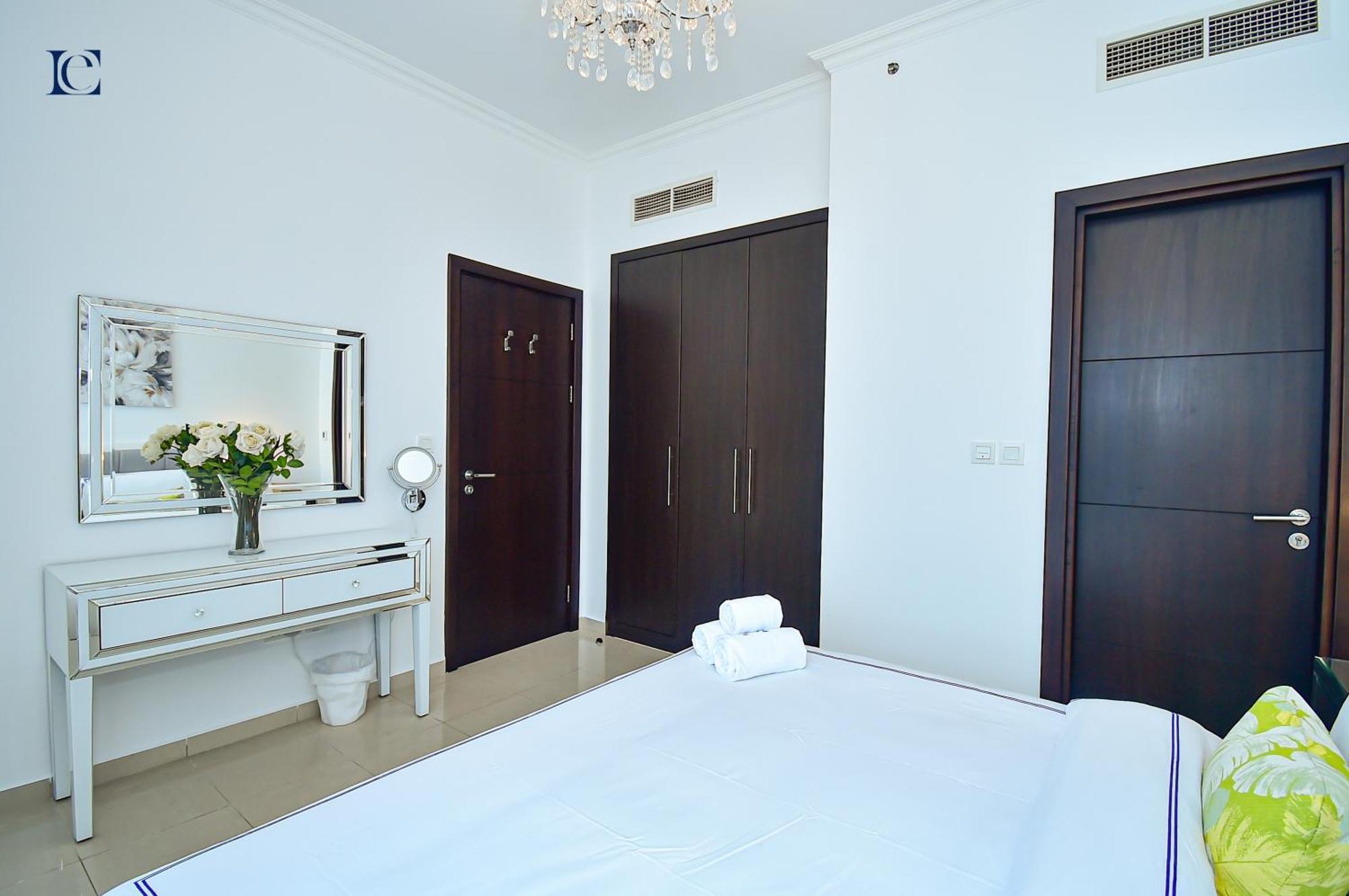 Luxury Escapes - Marina Views 1br - Bay Marina Apartment *