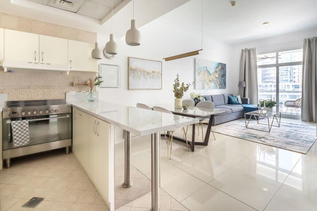 Apartment Frank Porter - The Atlantic Tower Dubai