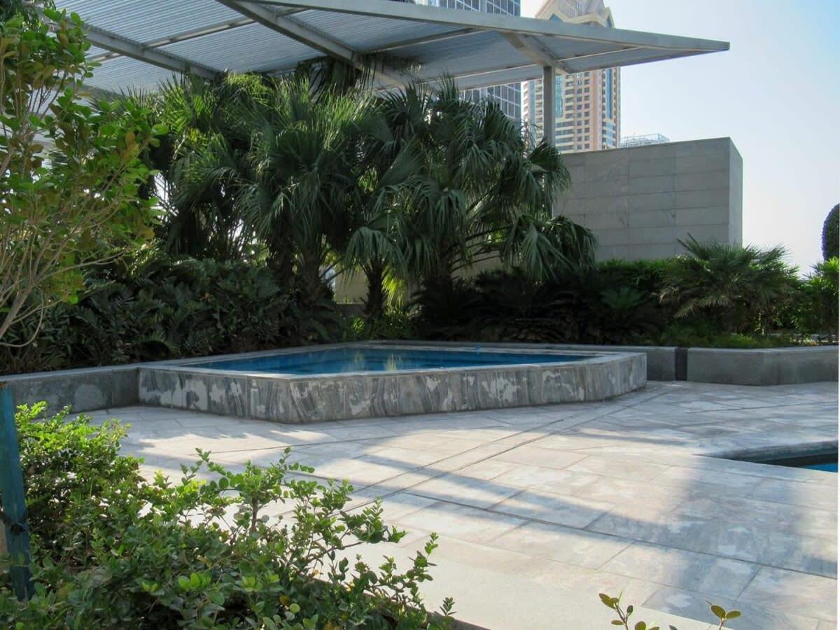 Frank Porter - Park Towers Apartment