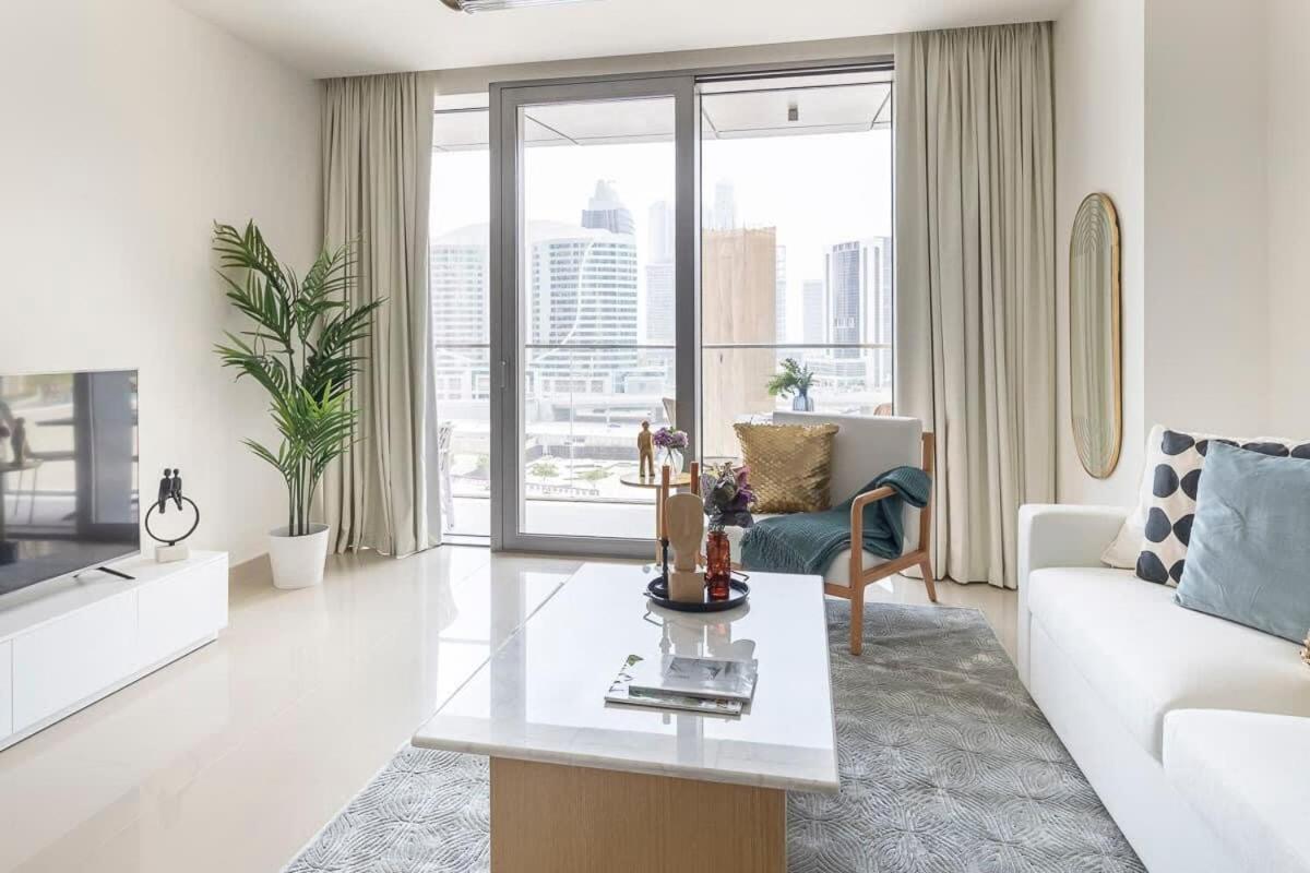 Frank Porter - Boulevard Point Apartment Dubai