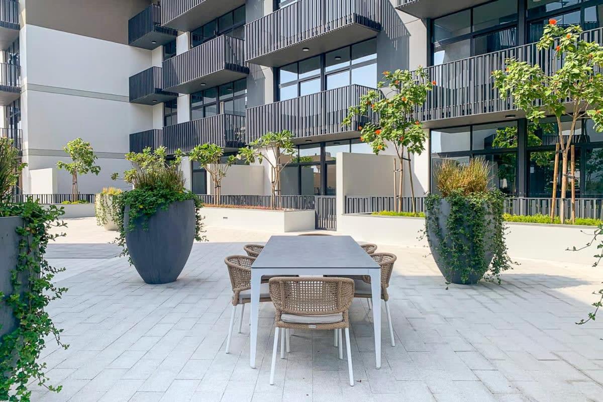 Frank Porter - Belgravia 3 Apartment Dubai