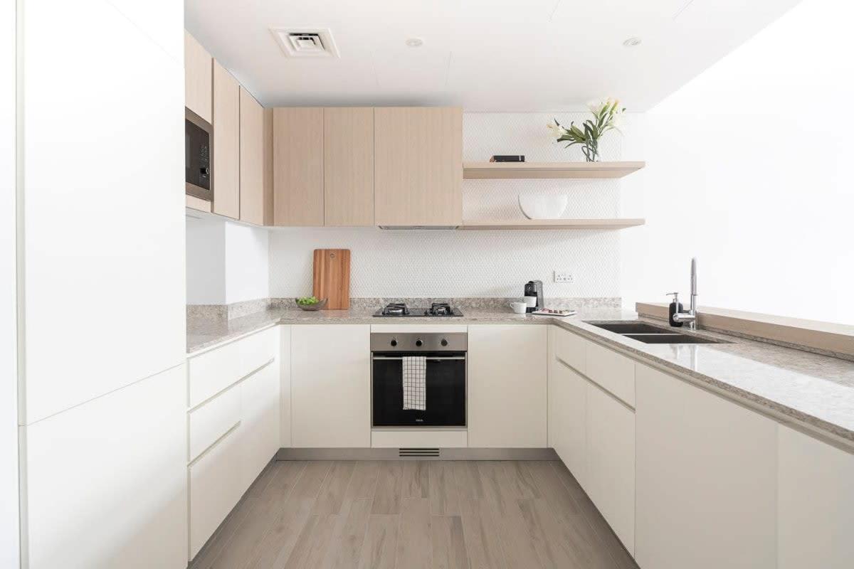 Frank Porter - Belgravia 3 Apartment