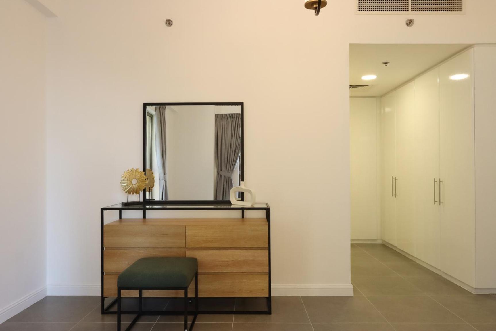 Livbnb- Homely 3+1 In Heart Of Jbr, Close To *