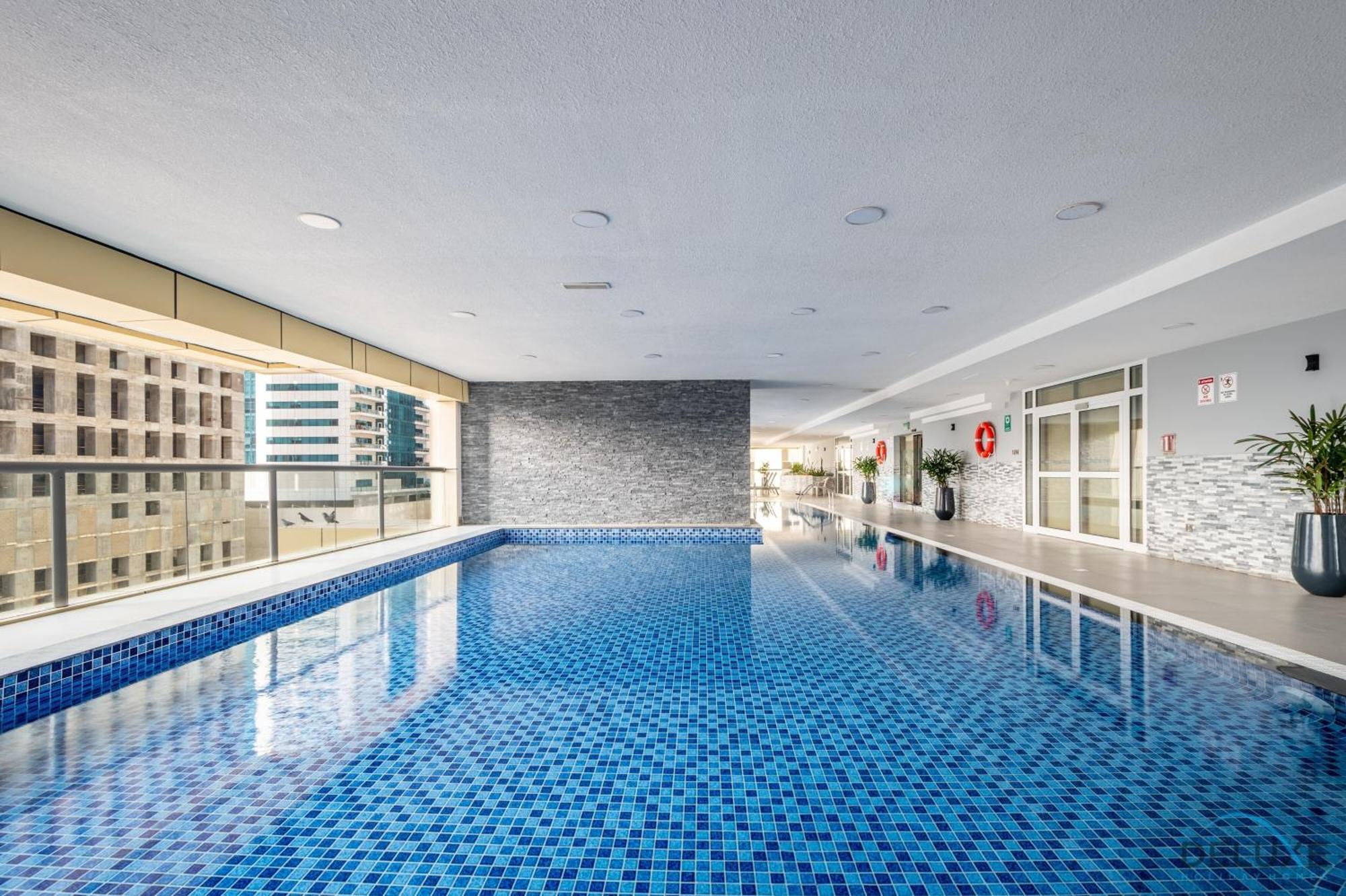 Vibrant 1br At Prime Location Marina By Deluxe Homes * Dubai