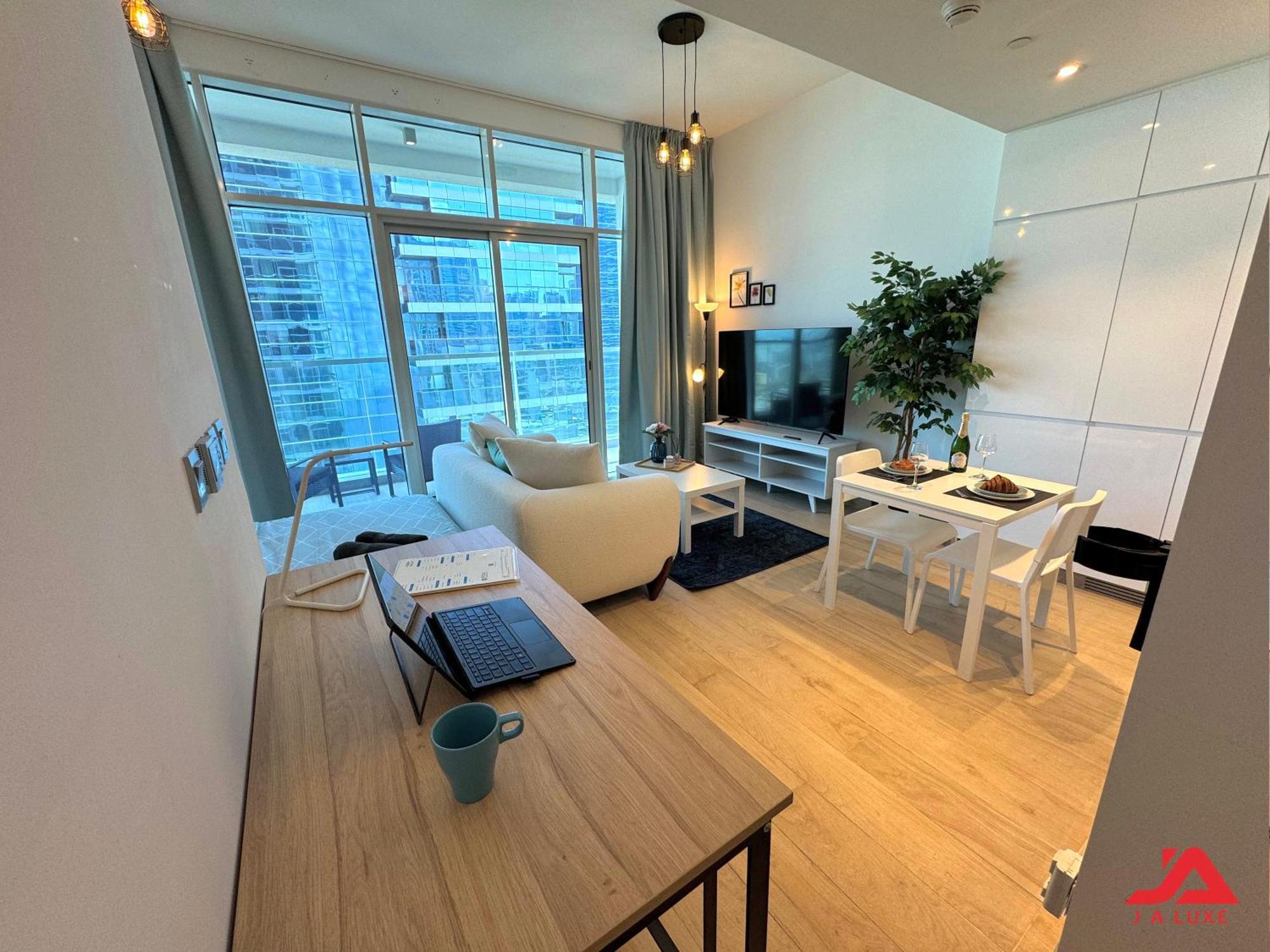 Stylish Marina & Sea View In One, Marina With Modern Gym & Pool, Steps To Jbr & Metro Dubai