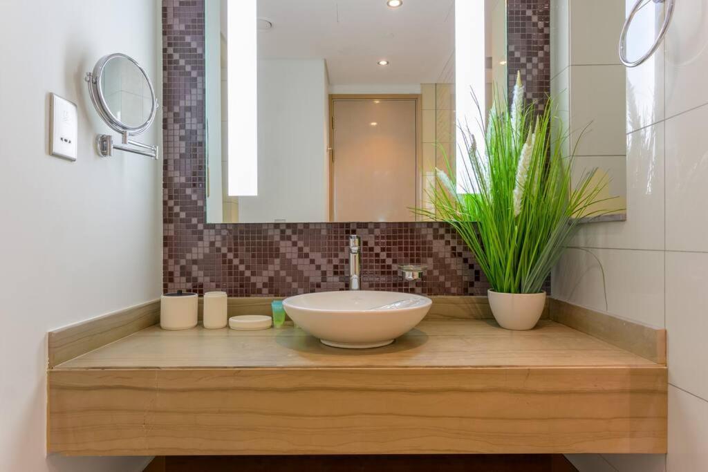 Veluxa - Fabulous 1bed In Paramount! Dubai