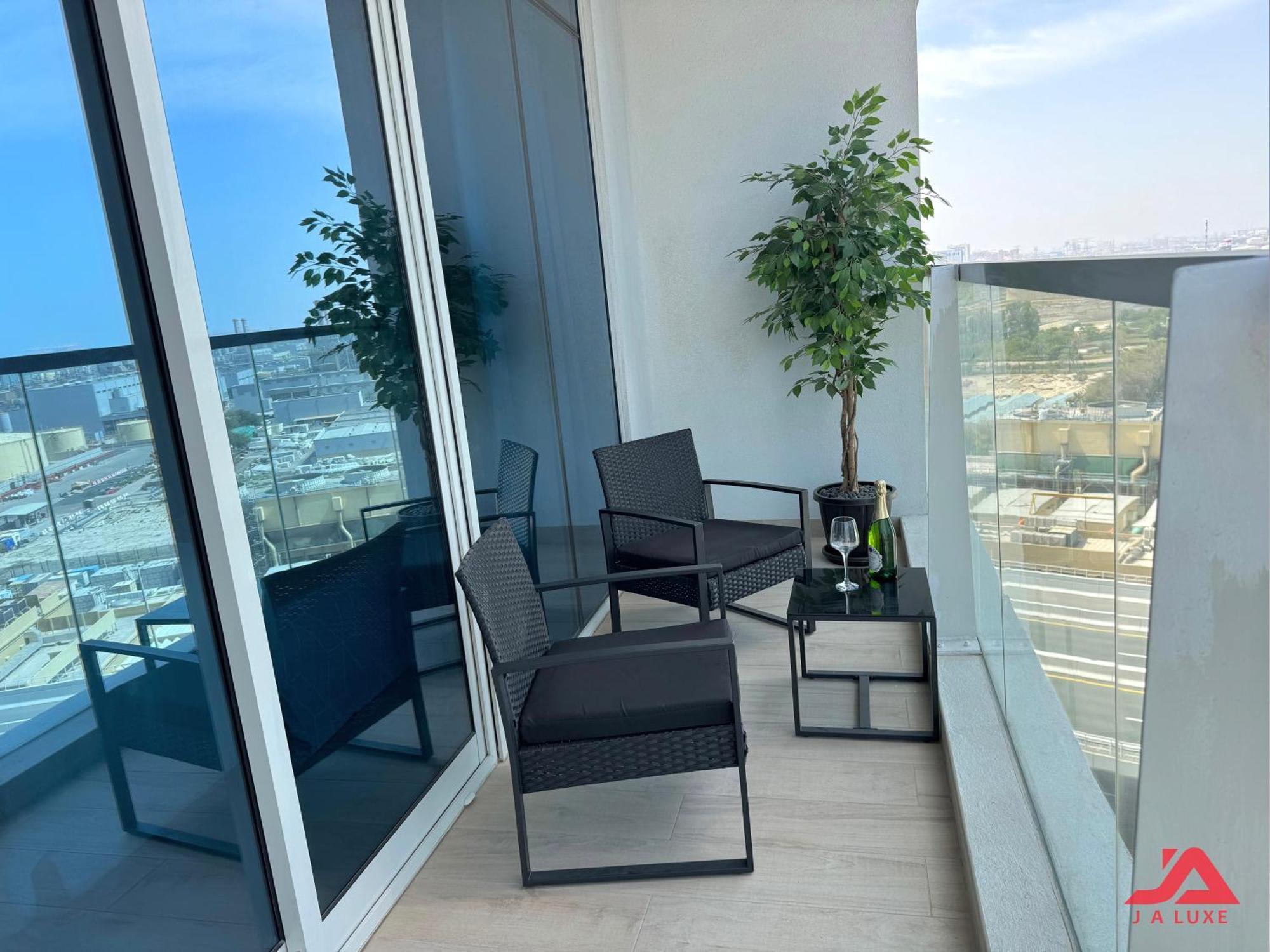 Stylish Marina & Sea View In One, Marina With Modern Gym & Pool, Steps To Jbr & Metro Apartment *