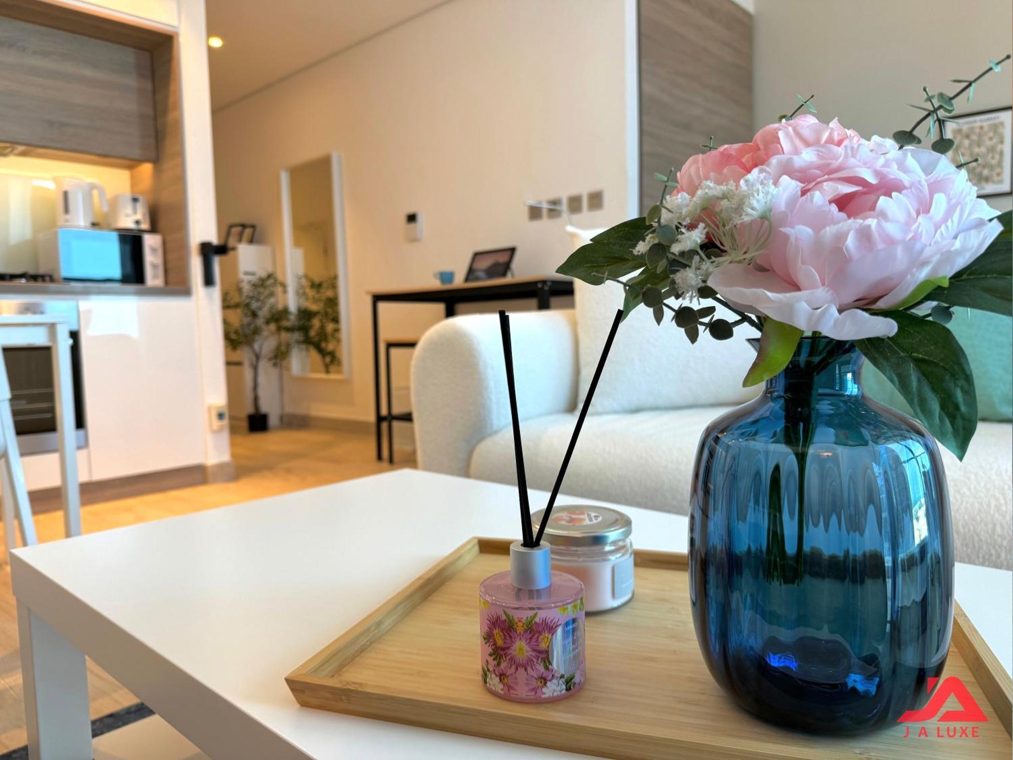 Apartment Stylish Marina & Sea View In One, Marina With Modern Gym & Pool, Steps To Jbr & Metro Dubai