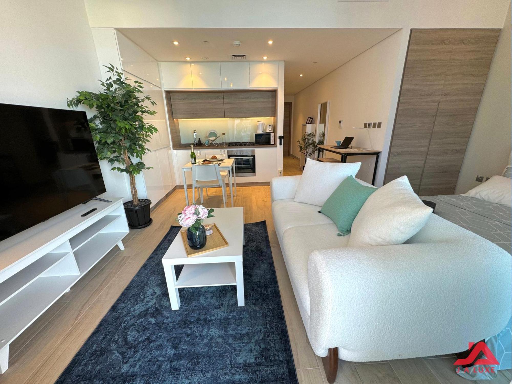 Stylish Marina & Sea View In One, Marina With Modern Gym & Pool, Steps To Jbr & Metro *