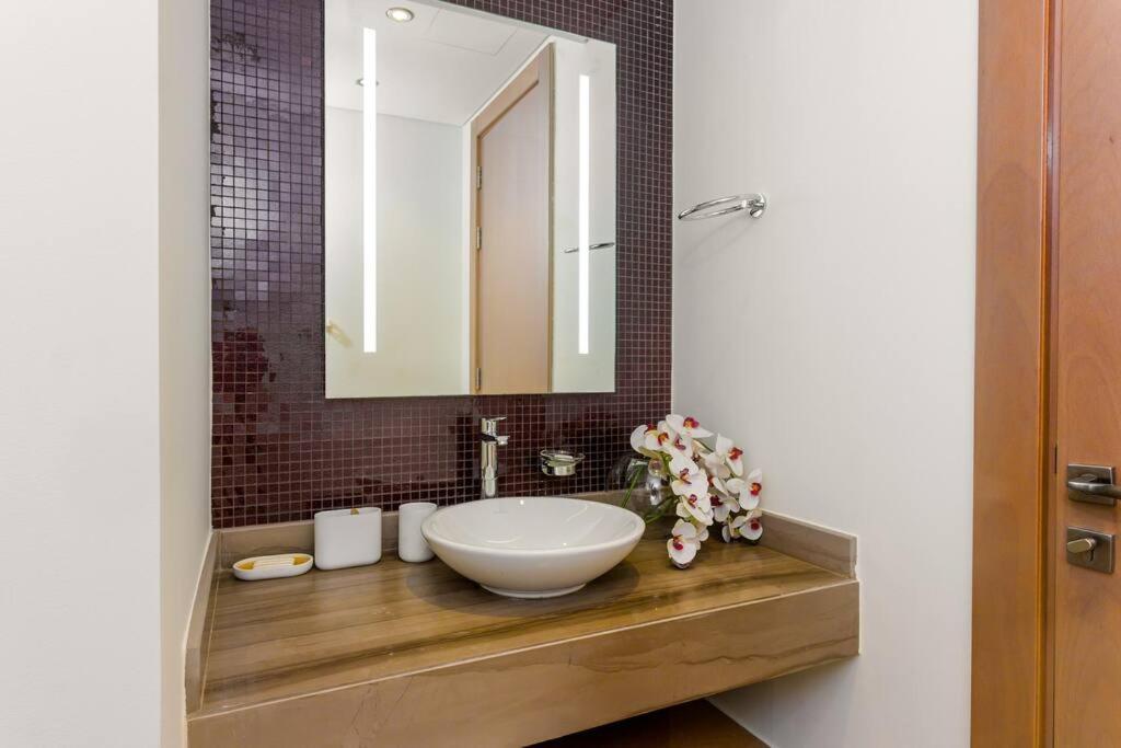 Veluxa - Fabulous 1bed In Paramount! Apartment Dubai