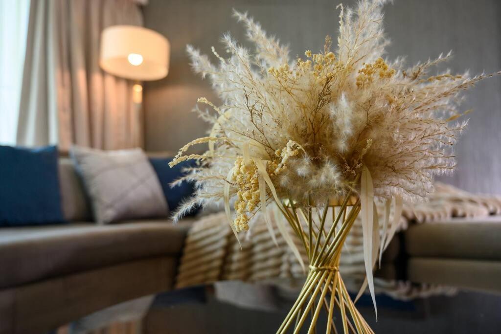Veluxa - Fabulous 1bed In Paramount! Apartment