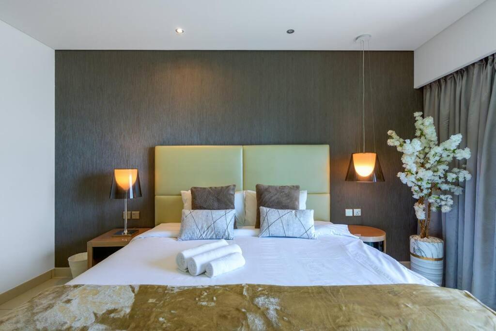 Veluxa - Fabulous 1bed In Paramount! *