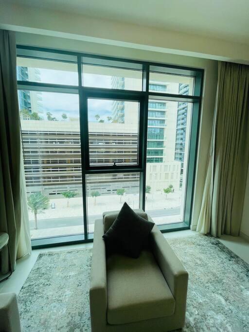 Marina Vista Luxury: 1-br With Breathtaking Views