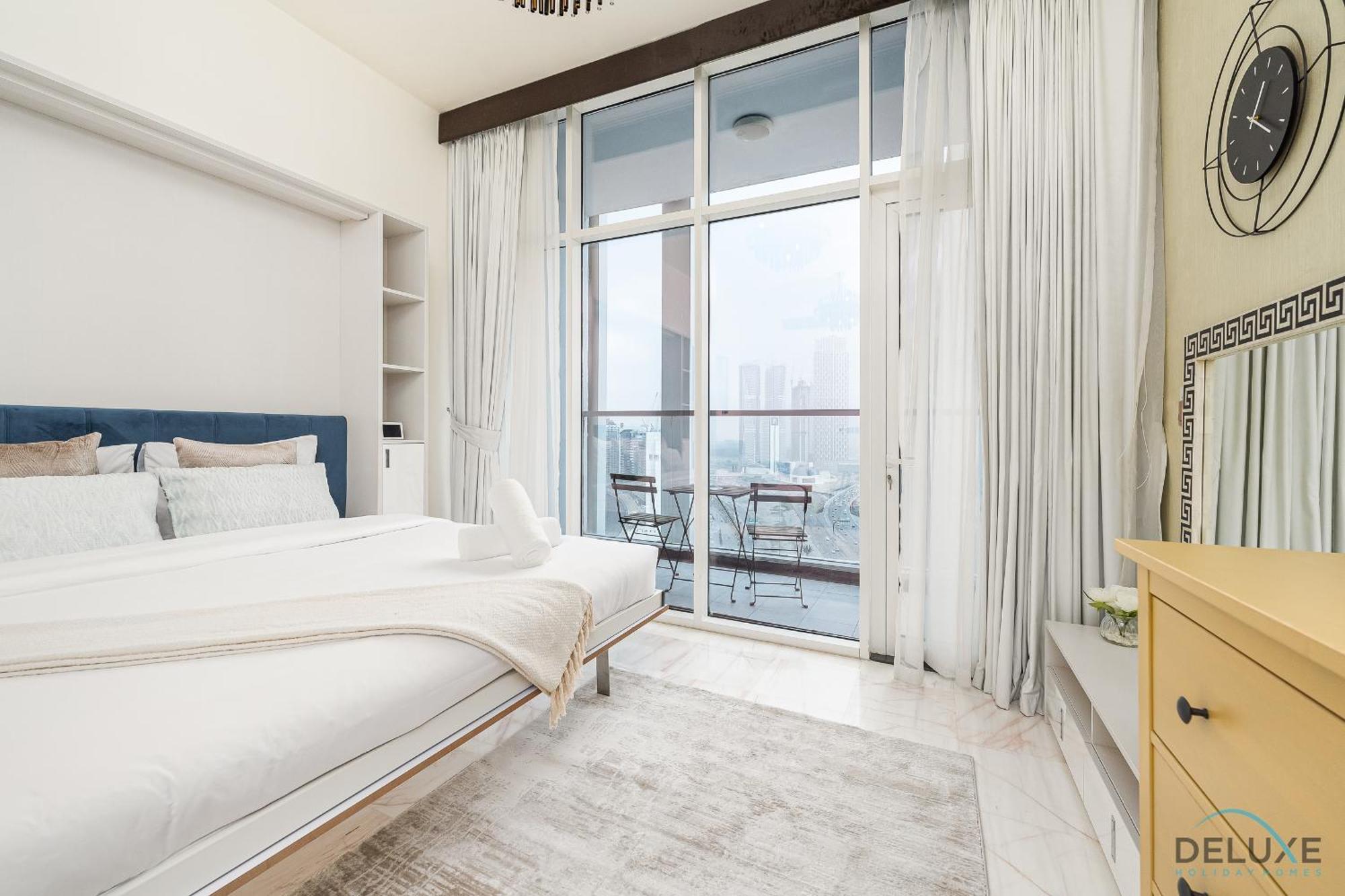 Rate Of The Week Modern With Canal Views By Deluxe Homes * Dubai