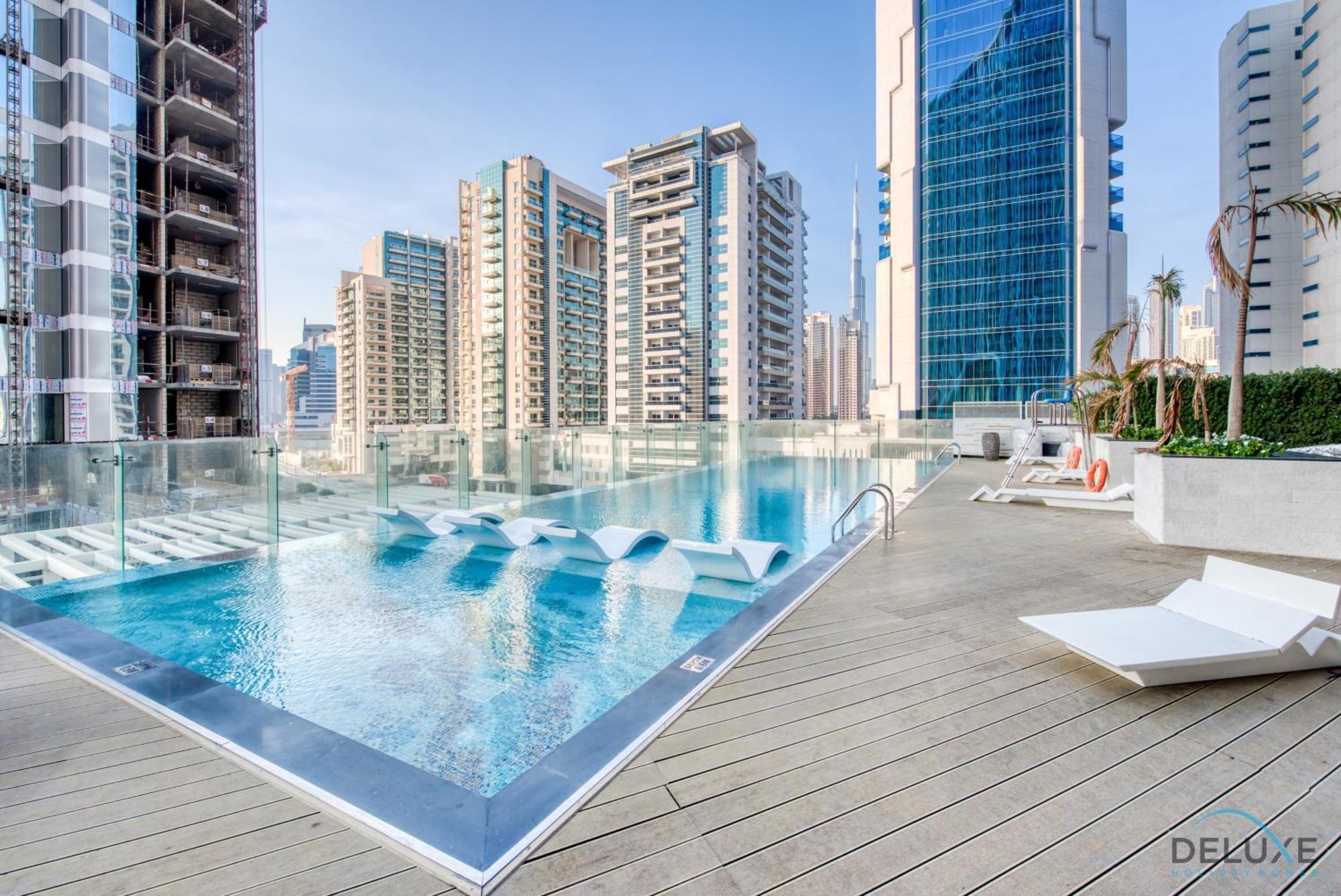 Rate Of The Week Modern With Canal Views By Deluxe Homes