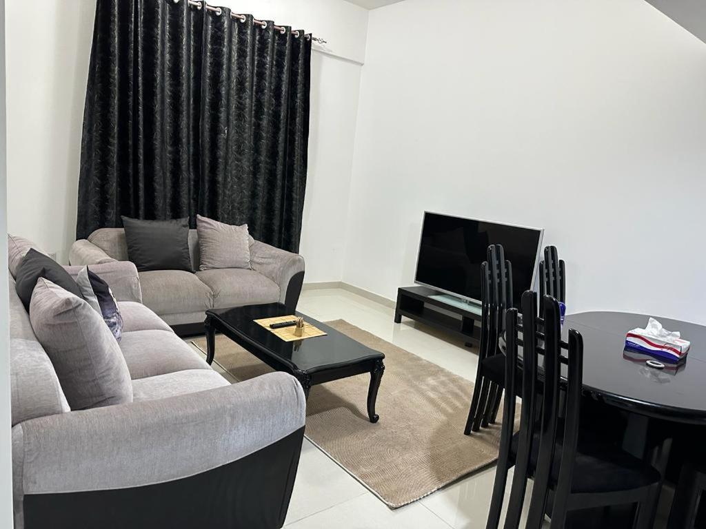 Apartment 2 B/r Escan Tower Marina Near Metro Beach