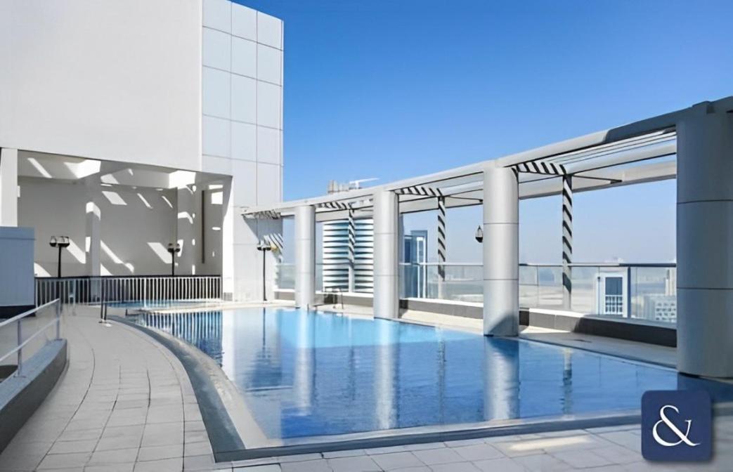 Burj Al Nujoom Downtown, Mall, Fountain Views & Burj Khalifa Apartment Dubai