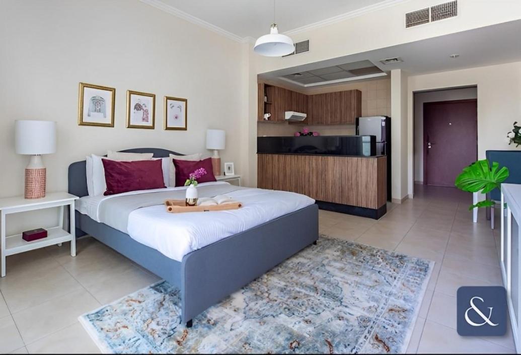 Burj Al Nujoom Downtown, Mall, Fountain Views & Burj Khalifa Apartment Dubai