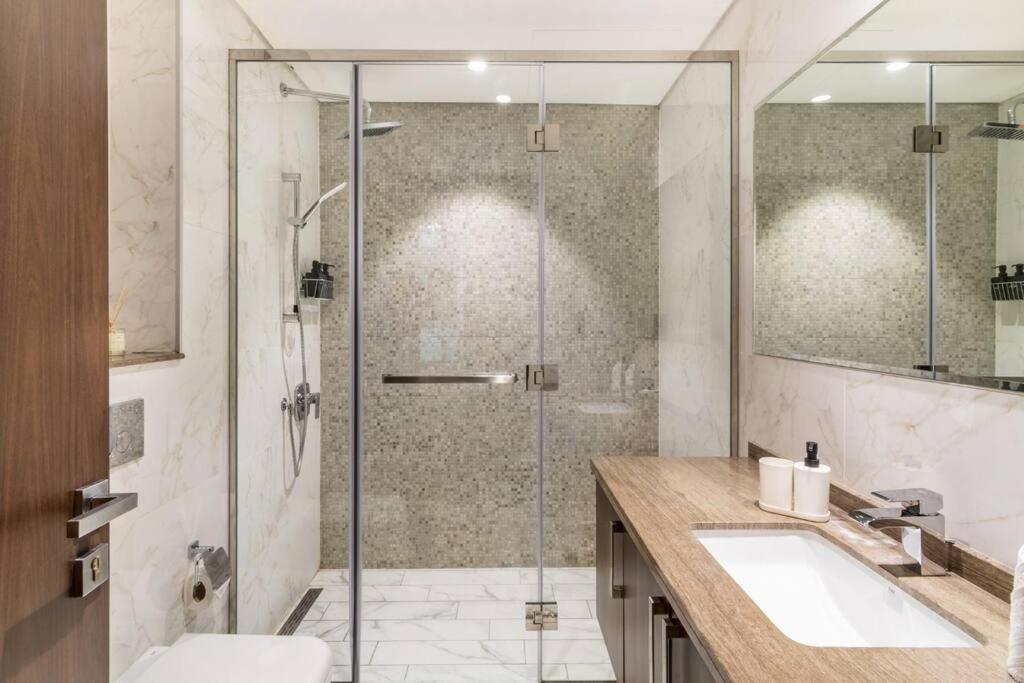 Daire Jone Brand-new Aptm Near Mall & Burj Khalifa
