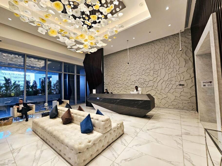 Daire Jone Brand-new Aptm Near Mall & Burj Khalifa Dubai