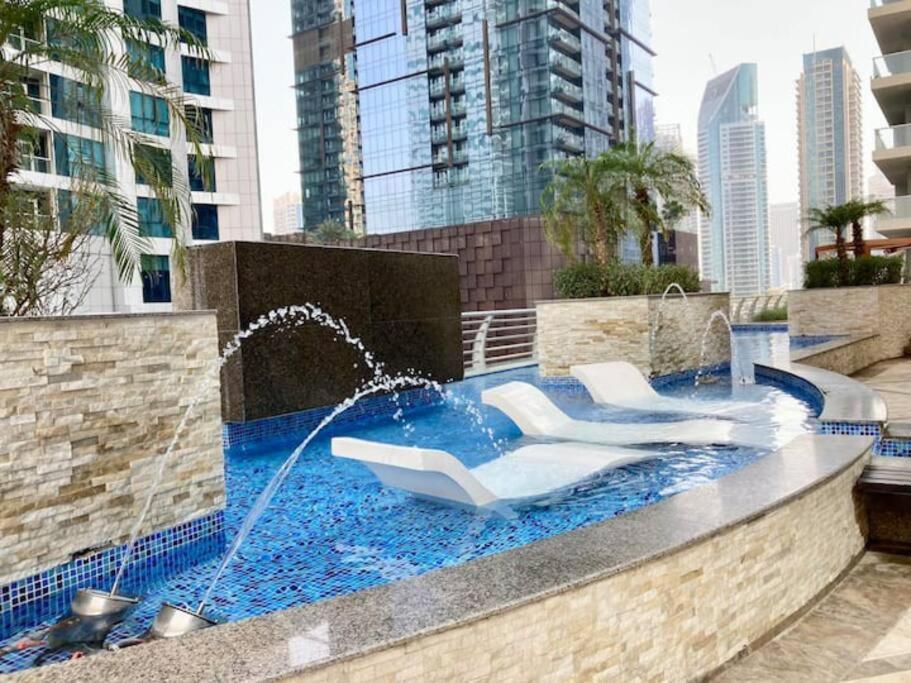 Your Scenic Dream Vacation Apartment Dubai