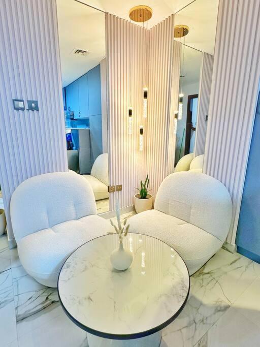 Your Scenic Dream Vacation Apartment Dubai