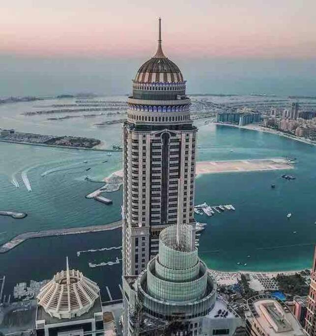 Your Scenic Dream Vacation Apartment Dubai