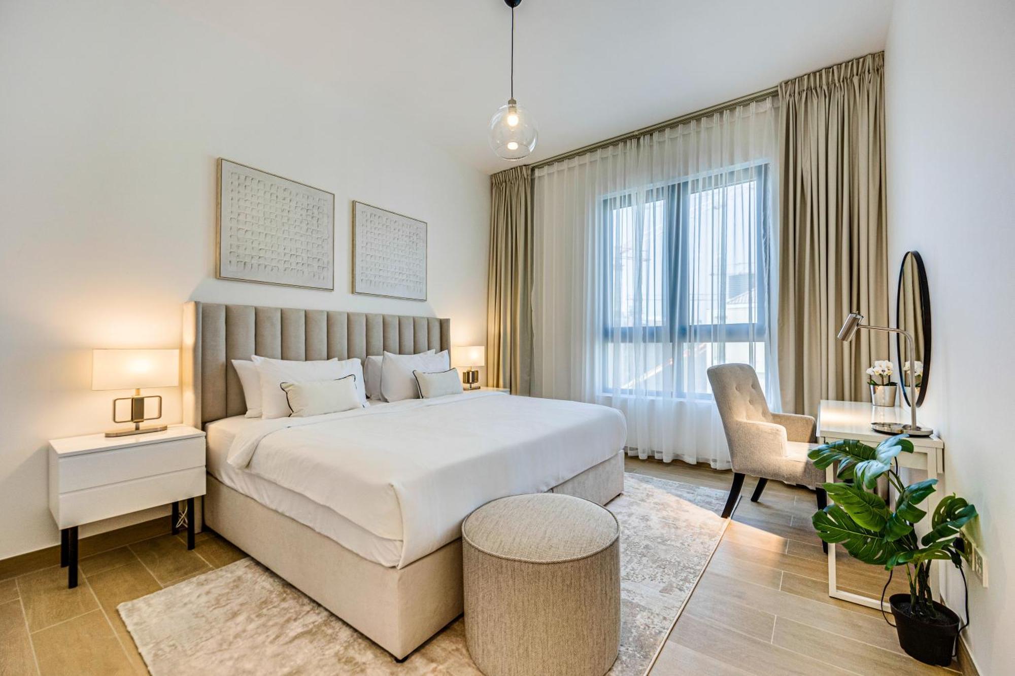 Apartment Splendid Brand New Near The Dubai