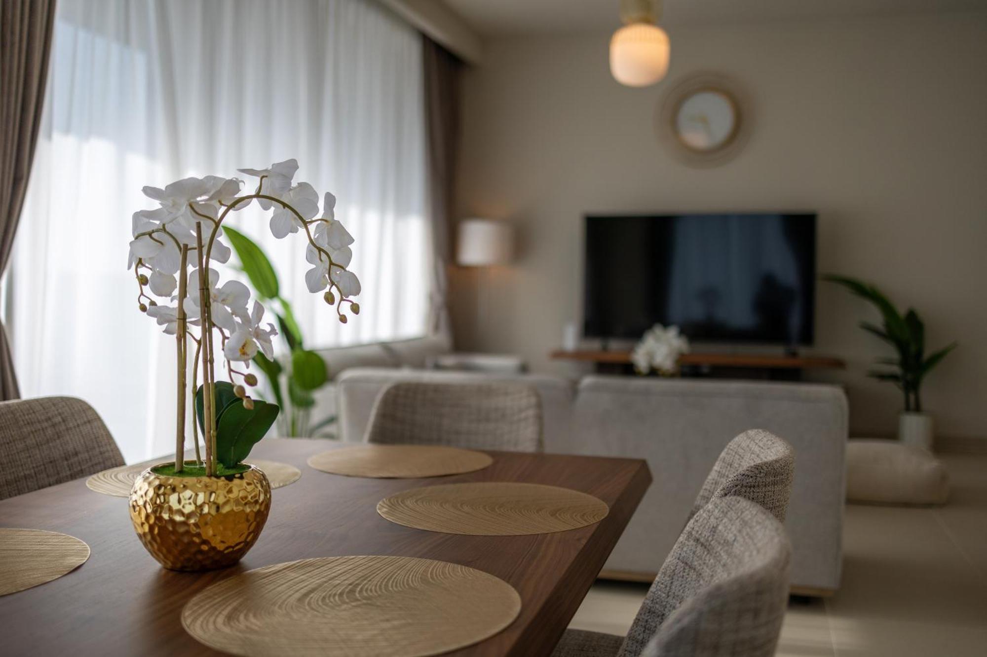 Comfy Family In Creek Harbour Apartment